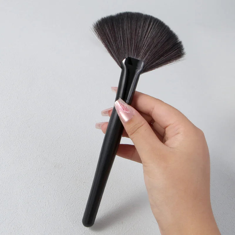 Full Makeup Brushes Set for Beginners Pros Soft Synthetic Powder Blush Contour Eyeshadow Brow Tools with Storage Bag Beauty Kit