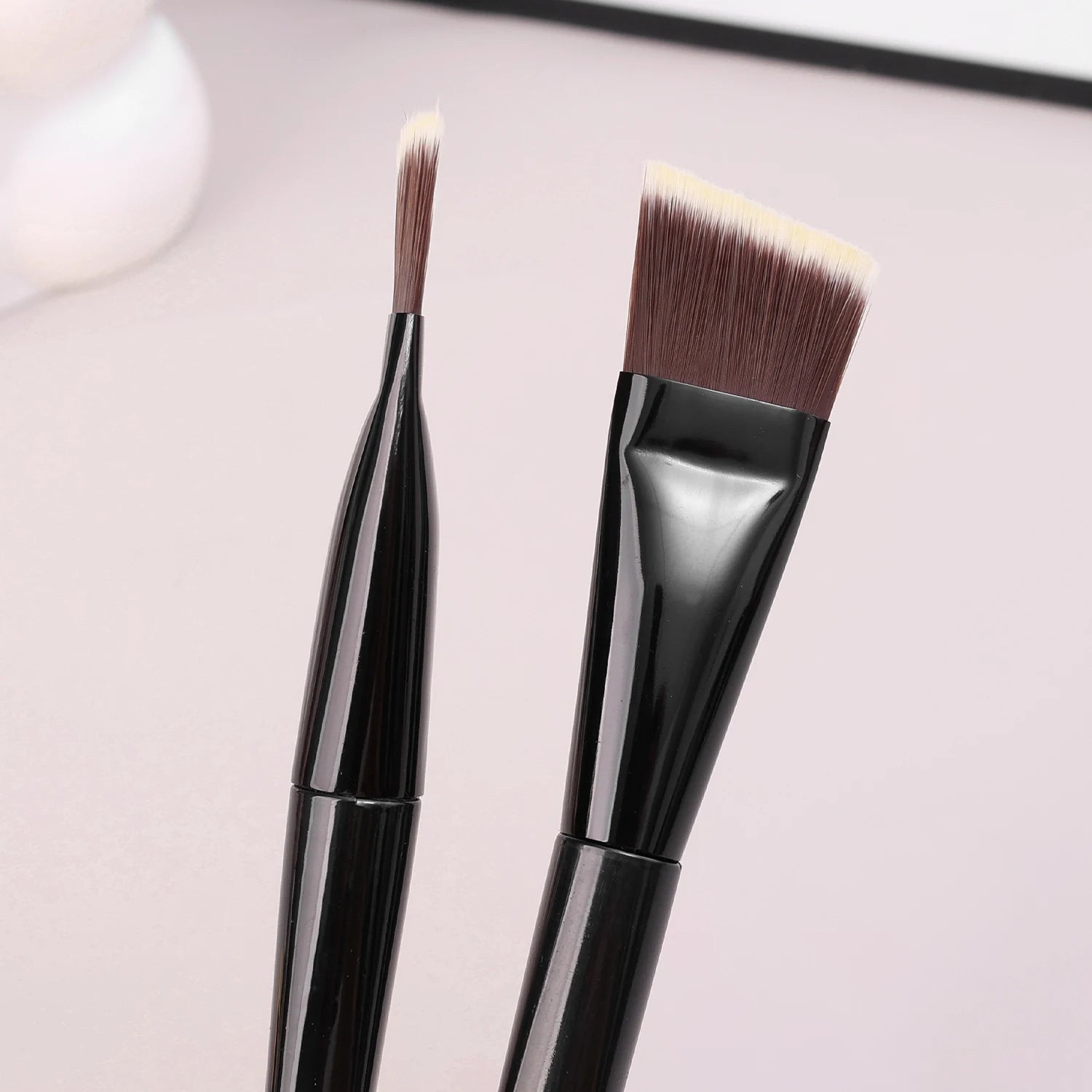 Ultra-Thin Liquid Foundation Brush Professionnal Blade Contour Cream Makeups Tools Soft Flat Beauty Cosmetics Brushes