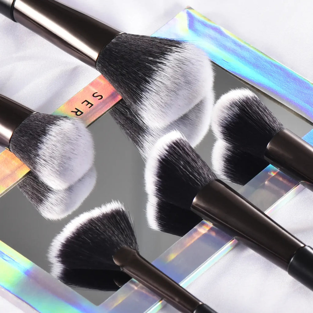 makeup brush set, including foundation, contouring, eyeshadow, eyeliner, eyebrow brush and other makeup tools