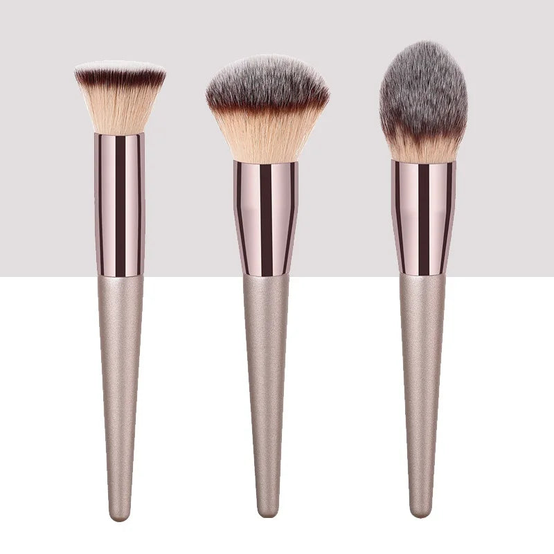 Soft Champagne Makeup Brushes for Women Cosmetic Foundation Powder Blush Eyeshadow Kabuki Blending Make Up Brush Beauty Tools