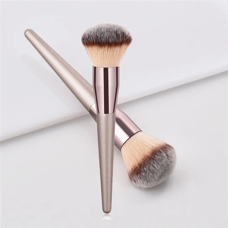 Soft Champagne Makeup Brushes for Women Cosmetic Foundation Powder Blush Eyeshadow Kabuki Blending Make Up Brush Beauty Tools